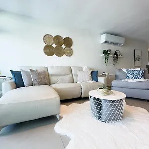 Apartment Luxury Apt - 2 Pools & Generator!, San Juan